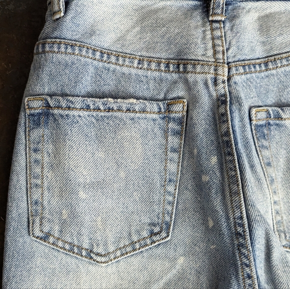 PacSun Distressed 90s Boyfriend Jeans - Picture 3 of 12